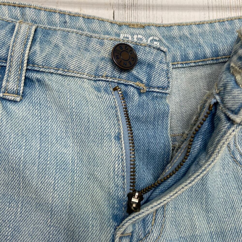 BDG Freja Vintage Fit Shorts Denim Cutoff Distressed Mid Rise Beach Boho Size 24 - Picture 5 of 11